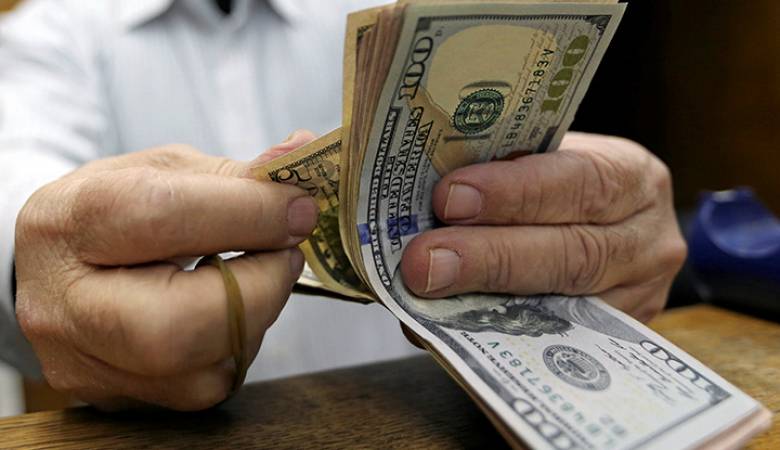 انخفظ أسعار العملات الأجنبية مقابل الريال اليمني بشكل ملحوظ مساء اليوم 19 فبراير
